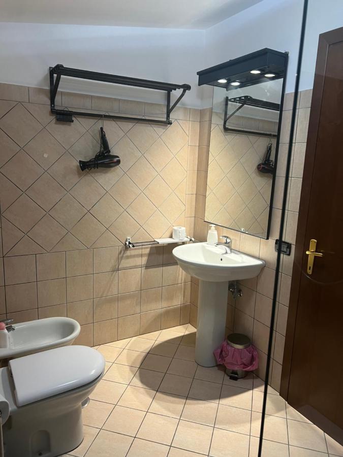 Clock'S House Hotel Fiumicino Ngoại thất bức ảnh